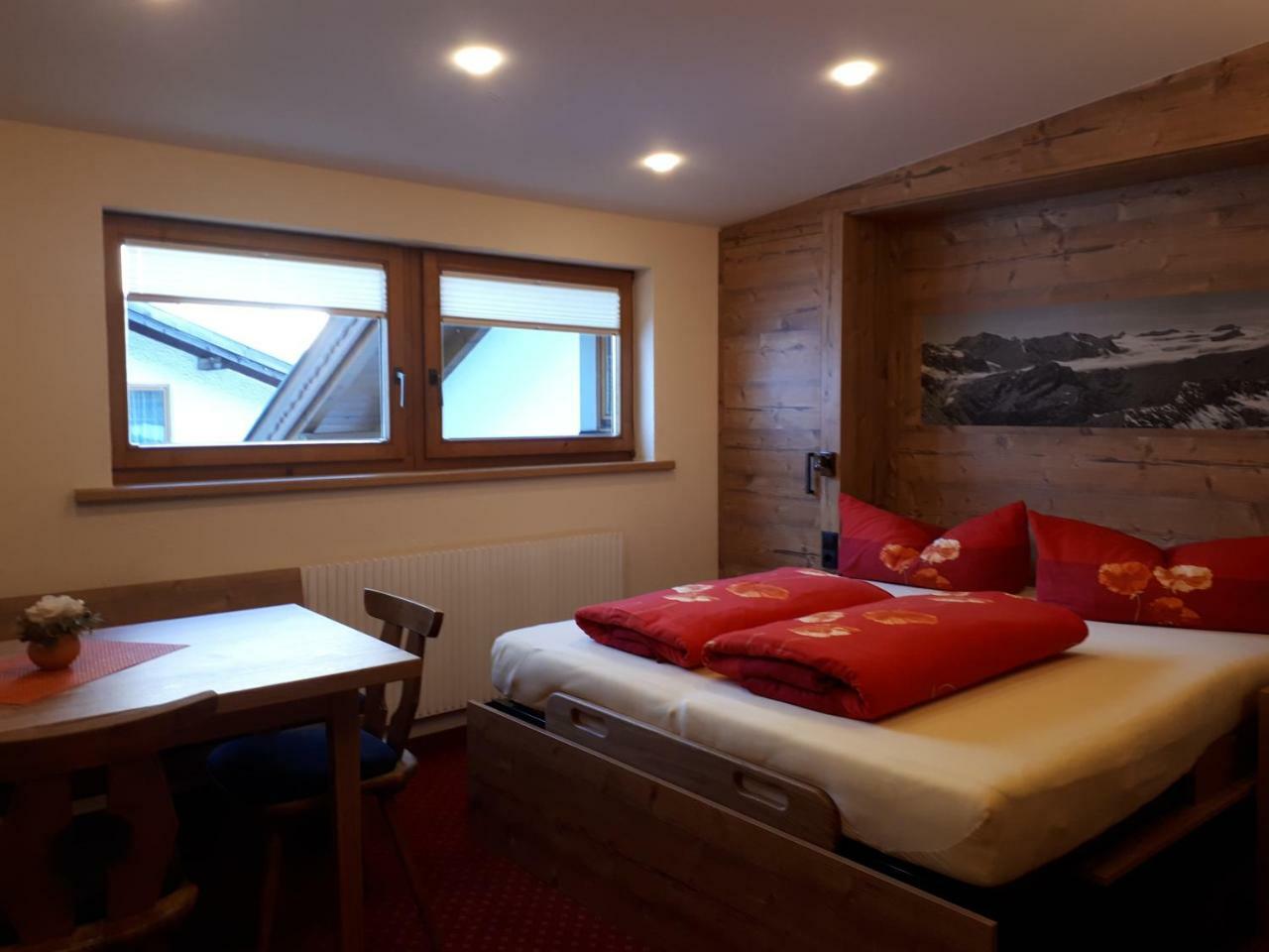 Haus Gfall Kaunertal Buitenkant foto